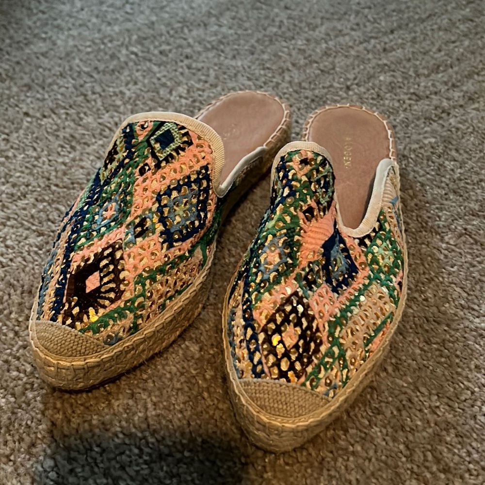 Halogen Mules